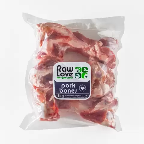 Can i give my 2024 dog raw pork bones